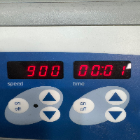 VWR Micro Plate Shaker image 2
